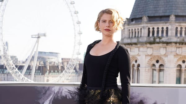 Jessie Buckley’s Bride energy